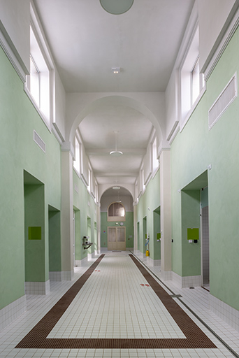 établissement thermal © Jérôme Mongreville / Région Bourgogne-Franche-Comté, Inventaire du patrimoine - 2022  établissement thermal © Jérôme Mongreville / Région Bourgogne-Franche-Comté, Inventaire du patrimoine - 2022