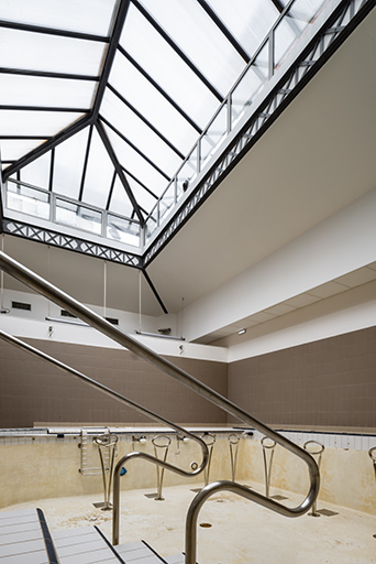 établissement thermal © Jérôme Mongreville / Région Bourgogne-Franche-Comté, Inventaire du patrimoine - 2022  établissement thermal © Jérôme Mongreville / Région Bourgogne-Franche-Comté, Inventaire du patrimoine - 2022