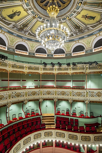 théâtre © Jérôme Mongreville / Région Bourgogne-Franche-Comté, Inventaire du patrimoine - 2022  théâtre © Jérôme Mongreville / Région Bourgogne-Franche-Comté, Inventaire du patrimoine - 2022