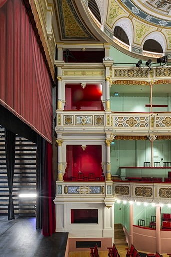 théâtre © Jérôme Mongreville / Région Bourgogne-Franche-Comté, Inventaire du patrimoine - 2022  théâtre © Jérôme Mongreville / Région Bourgogne-Franche-Comté, Inventaire du patrimoine - 2022