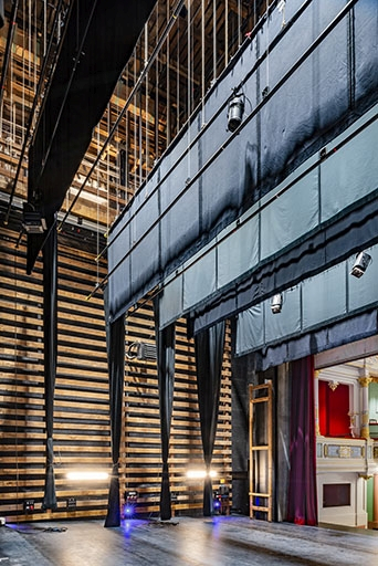 théâtre © Jérôme Mongreville / Région Bourgogne-Franche-Comté, Inventaire du patrimoine - 2022  théâtre © Jérôme Mongreville / Région Bourgogne-Franche-Comté, Inventaire du patrimoine - 2022