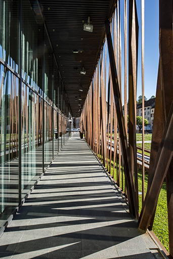 casino © Jérôme Mongreville / Région Bourgogne-Franche-Comté, Inventaire du patrimoine - 2022  casino © Jérôme Mongreville / Région Bourgogne-Franche-Comté, Inventaire du patrimoine - 2022