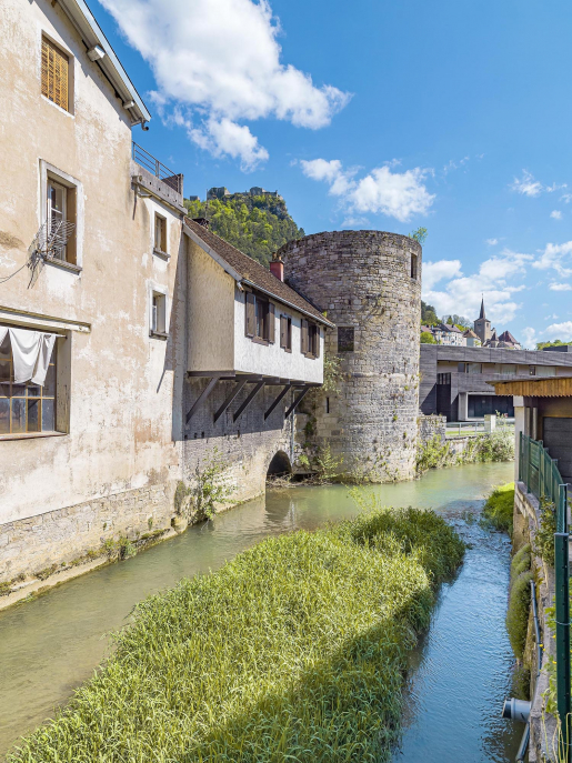 fortification d'agglomération place forte tour © Thierry Kuntz / Région Bourgogne-Franche-Comté, Inventaire du patrimoine - 2022  fortification d'agglomération place forte tour © Thierry Kuntz / Région Bourgogne-Franche-Comté, Inventaire du patrimoine - 2022