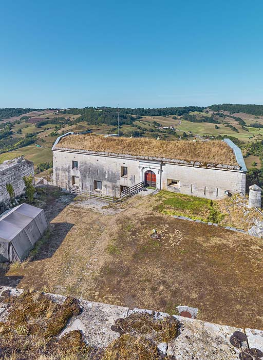 fort réduit © Thierry Kuntz / Région Bourgogne-Franche-Comté, Inventaire du patrimoine - 2022  fort réduit © Thierry Kuntz / Région Bourgogne-Franche-Comté, Inventaire du patrimoine - 2022