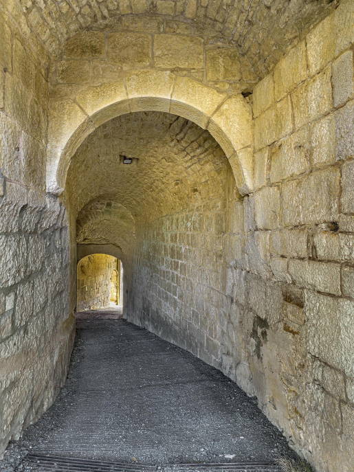 fort © Thierry Kuntz / Région Bourgogne-Franche-Comté, Inventaire du patrimoine - 2022  fort © Thierry Kuntz / Région Bourgogne-Franche-Comté, Inventaire du patrimoine - 2022