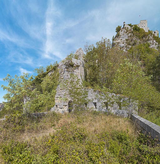 fort redoute © Thierry Kuntz / Région Bourgogne-Franche-Comté, Inventaire du patrimoine - 2022  fort redoute © Thierry Kuntz / Région Bourgogne-Franche-Comté, Inventaire du patrimoine - 2022