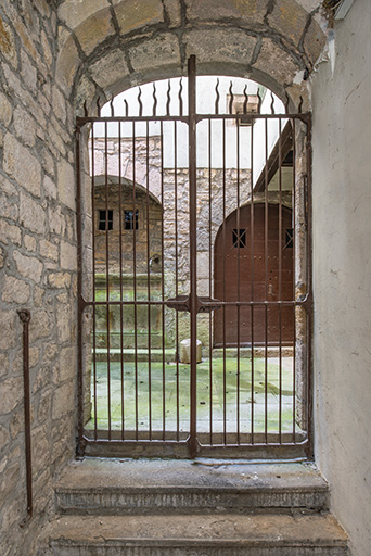  bassin de fontaine © Jérôme Mongreville / Région Bourgogne-Franche-Comté, Inventaire du patrimoine - 2024